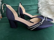 Granatowe czółenka na słupku rozmiar 45