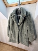 Płaszcz z sztucznego futra Pull&Bear, rozmiar L