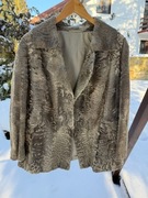 Futro  krótkie z karakułów z czapką