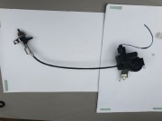 Lexus LS460 Krótki Mechanizm otwierania klapki wlewu paliwa , linka