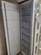 Zamrażarka do zabudowy 178 cm Electrolux KUT6E18S