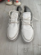 Buty męskie białe skórzane.