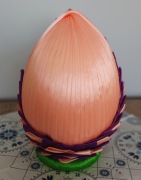 Jajko wielkanocne ze wstążki 