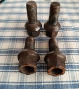 Śruby szpilki do koła 4 sztuki jak na foto