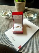 Używany pierścionek z 3 brylantami, rozmiar 9