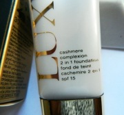 Avon Luxe, Cashmere Complexion 2 in 1 Foundation SPF 15 UNIKAT