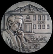 DOM PIELGRZYMA AMICUS im. KS. JERZEGO POPIEŁUSZKI 