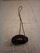 Czarna, satynowa torebka-sakiewka typu clutch marki Vanessa 