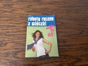 Roboty ręczne z włóczki strój na Lato książeczka vintage PRL