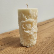 Świeca sojowa o zapachu magnolii 