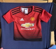 Koszulka na 2-3 latka.