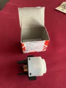 KOSTKA STACYJKI A3 A4 A6 OCTAVIA GOLF IV PASSAT B5