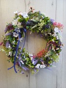 Duży wiosenny  wianek na drzwi  