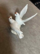 Porcelanowa figurka Ptaki Gołębie Miłość Francja Vintage