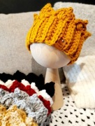 Dziergana opaska. Korona. Na wiosnę. Nowa. 