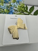 Piękna broszka elegancka prezent 