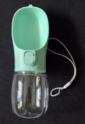 Przenośne poidło-bidon dla psa/kota w kolorze miętowym 