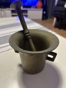 Stary moździerz z tłuczkiem - mosiężny 