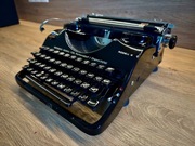 Maszyna do pisania Groma Model N – sprawna, retro, kolekcjonerska