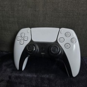 Dualsense Pad do Ps5 Opis