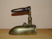STARE MAŁE  Mosiężne żelazko kolekcjonerskie.