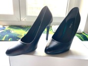 Wojas czarne skórzane eleganckie szpilki, wężowa skórka r. 38