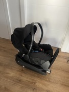 Fotelik nosidełko Avionaut pixel pro z bazą isofix i lusterkiem 