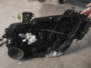 Podnosnik szyby prawy przód przedni Mercedes Cla w118 nowy model silniczek 