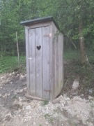 Sprzedam wc toaletę drewniana na budowę 