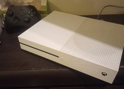 Xbox One S 1TB + PAD + kable | Stan bardzo dobry