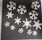 Śnieżynki na tort dekoracja z masy cukrowej