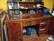 Biurko z nadstawką i fotelem