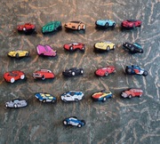 Super nowy zestaw 21 przypinek do Crocs, Jibbitz  ,Hot Wheels 