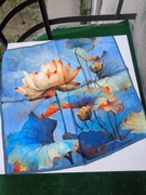 Jedwabna apaszka damska w kwiaty 53x53 cm