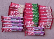 Zestaw 21 batonikow KitKat nowe mix smaków 