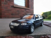 Welly Model Volkswagen Passat B5 FL Variant 2001 Unikat 