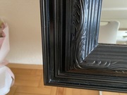 Lustro w ręcznie robionej ramie drewnianej