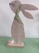 Wysoki ,wielkanocny królik 35 cm z filcu .
