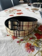 Pasek kremowy w stylu Burberry pattern srebrna klamra B