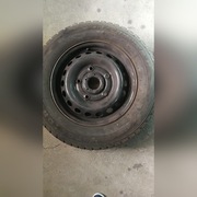 Opony zimowe 215/65r16c 