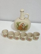 Karafka ceramiczna z kieliszkami scenki PRL