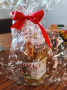 Pyłek pszczeli kwiatowy 200 g  prezent pod choinkę 