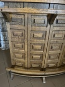 Dębowy bar z krzesłami