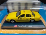 TAKSÓWKI ŚWIATA FORD CROWN VICTORIA 1992 1:43
