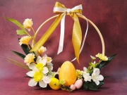 Stroik wielkanocny na kole