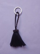 Brelok frędzle czarny 