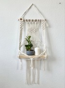 Wisząca półka ścienna makrama na kijku boho