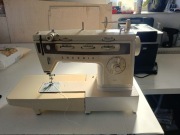 Maszyna do szycia  łucznik 884 czytaj opis