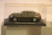 Porsche Panamera diesel 1/43 Minichamps 970FL 2014
