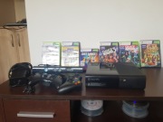 Konsola Microsoft Xbox 360 E500GB + Kinect + 2 Pady bezprzewodowe + Gry